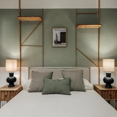 Peten - 3 Bedrooms, Terrace And Balcony In Gracia Barcelona